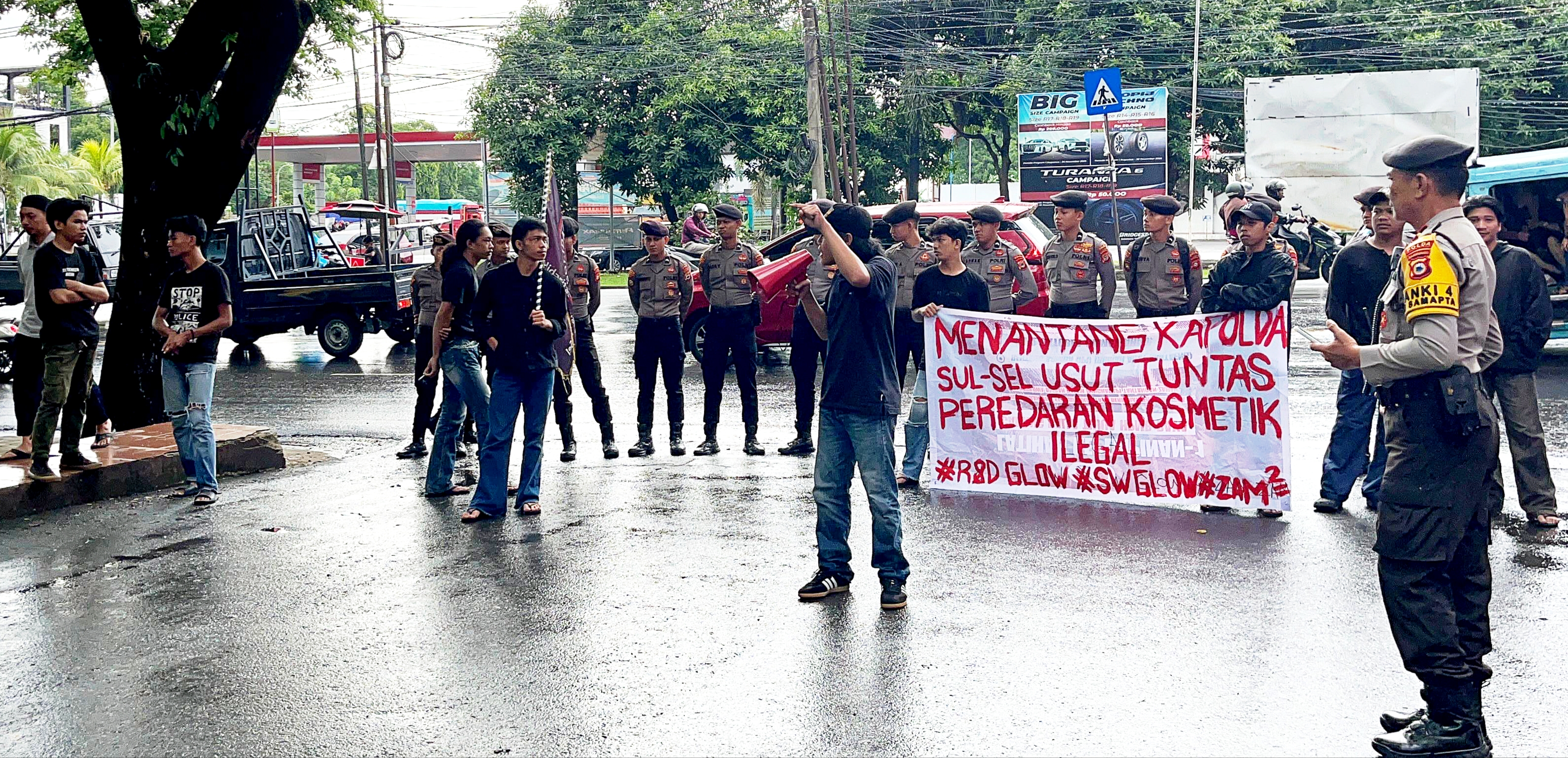 Aliansi Pemerhati Kesehatan Gelar Aksi Jilid II Desak Polda Sulsel Usut Peredaran Kosmetik Ilegal