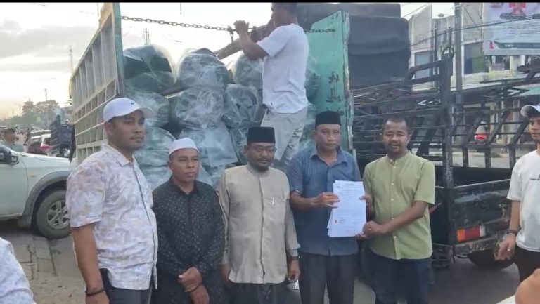 Puluhan Mesjid di Aceh Timur Terima Pokir Buk iin DPRA